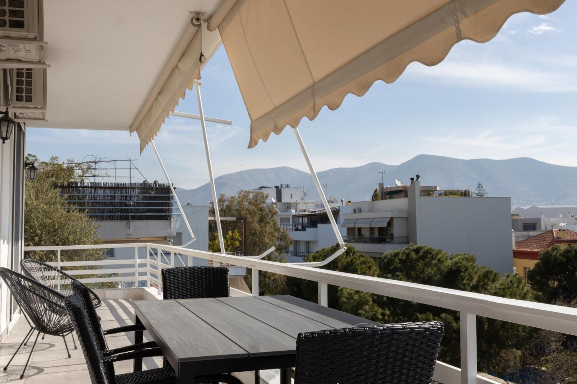 Luxurious 3-Bedroom Seaside Retreat Fully Renovated In 2025 Athens Ngoại thất bức ảnh