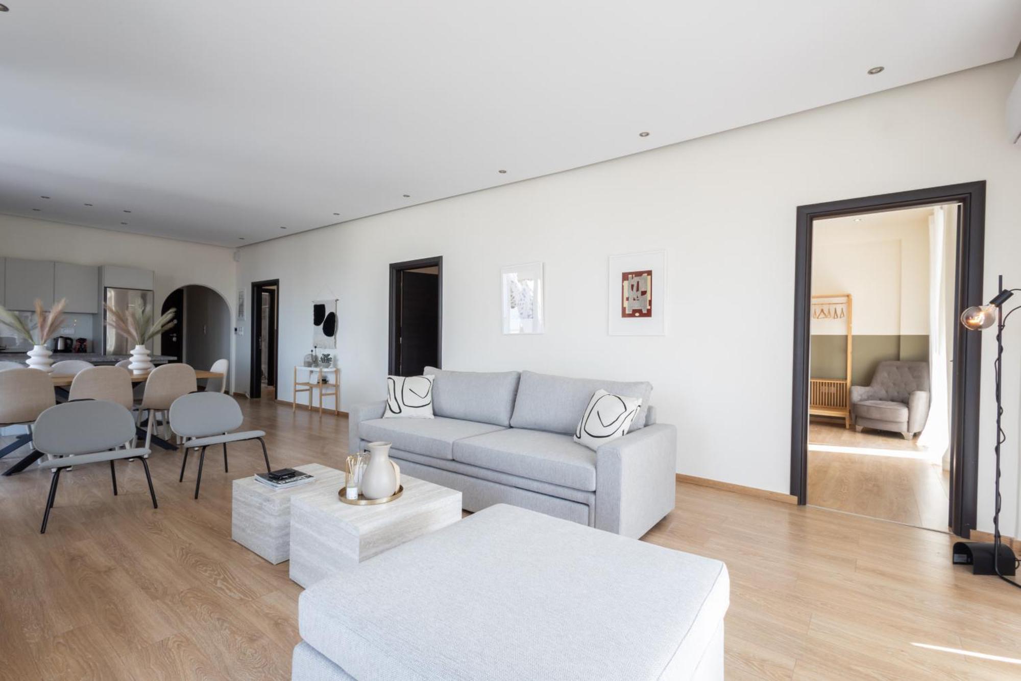 Luxurious 3-Bedroom Seaside Retreat Fully Renovated In 2025 Athens Ngoại thất bức ảnh
