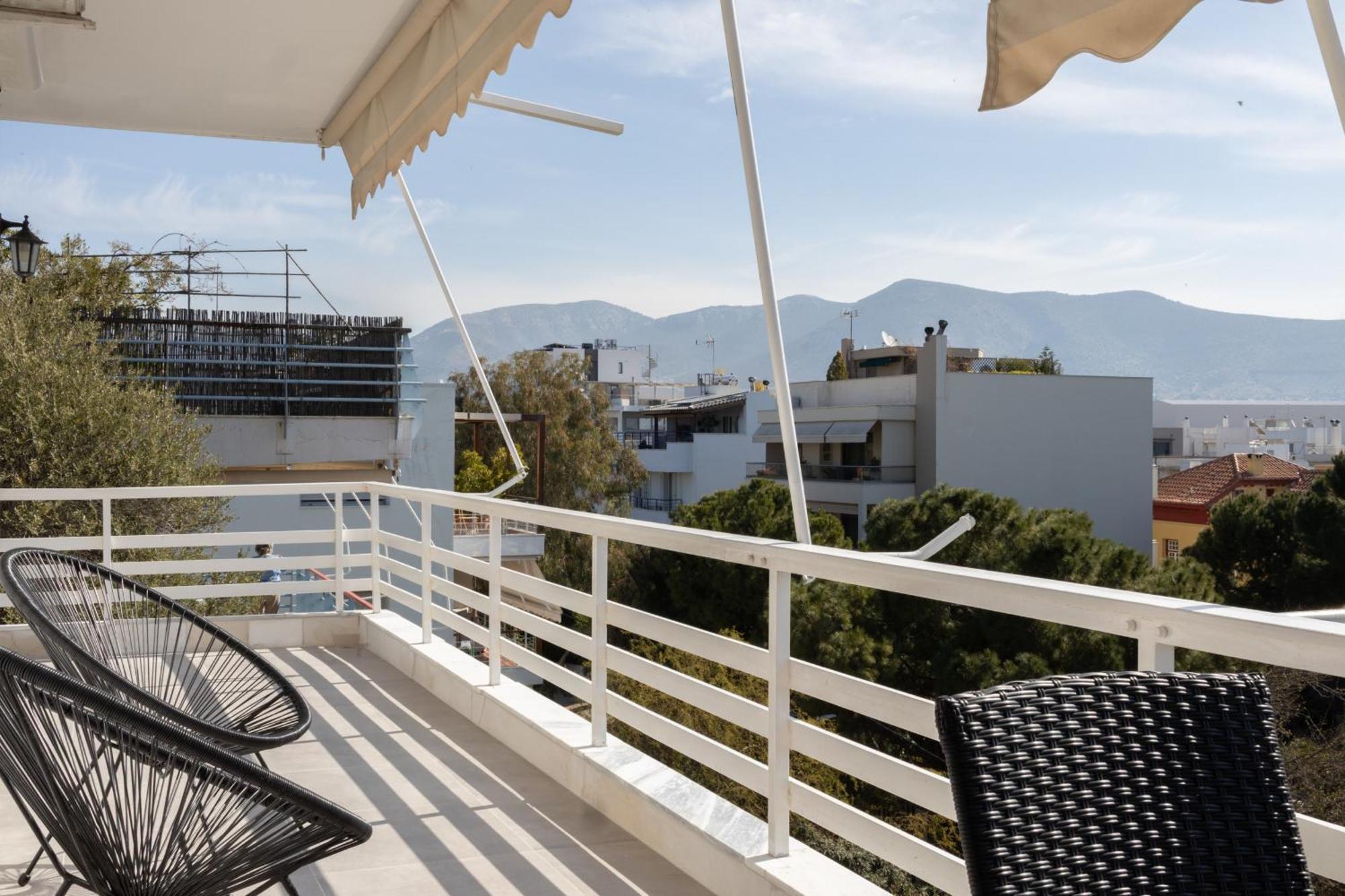 Luxurious 3-Bedroom Seaside Retreat Fully Renovated In 2025 Athens Ngoại thất bức ảnh