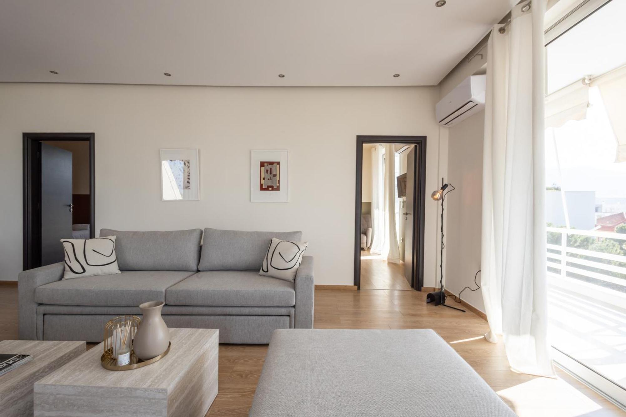 Luxurious 3-Bedroom Seaside Retreat Fully Renovated In 2025 Athens Ngoại thất bức ảnh