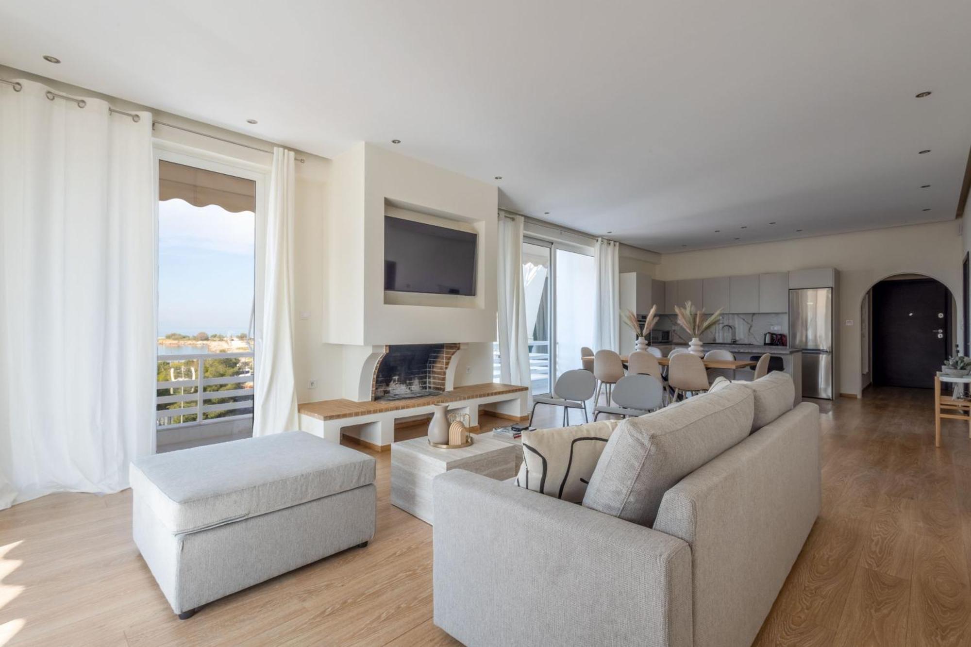 Luxurious 3-Bedroom Seaside Retreat Fully Renovated In 2025 Athens Ngoại thất bức ảnh